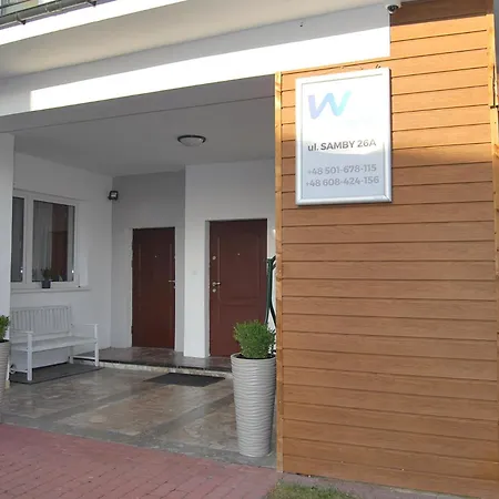 アパート White House ワルシャワ